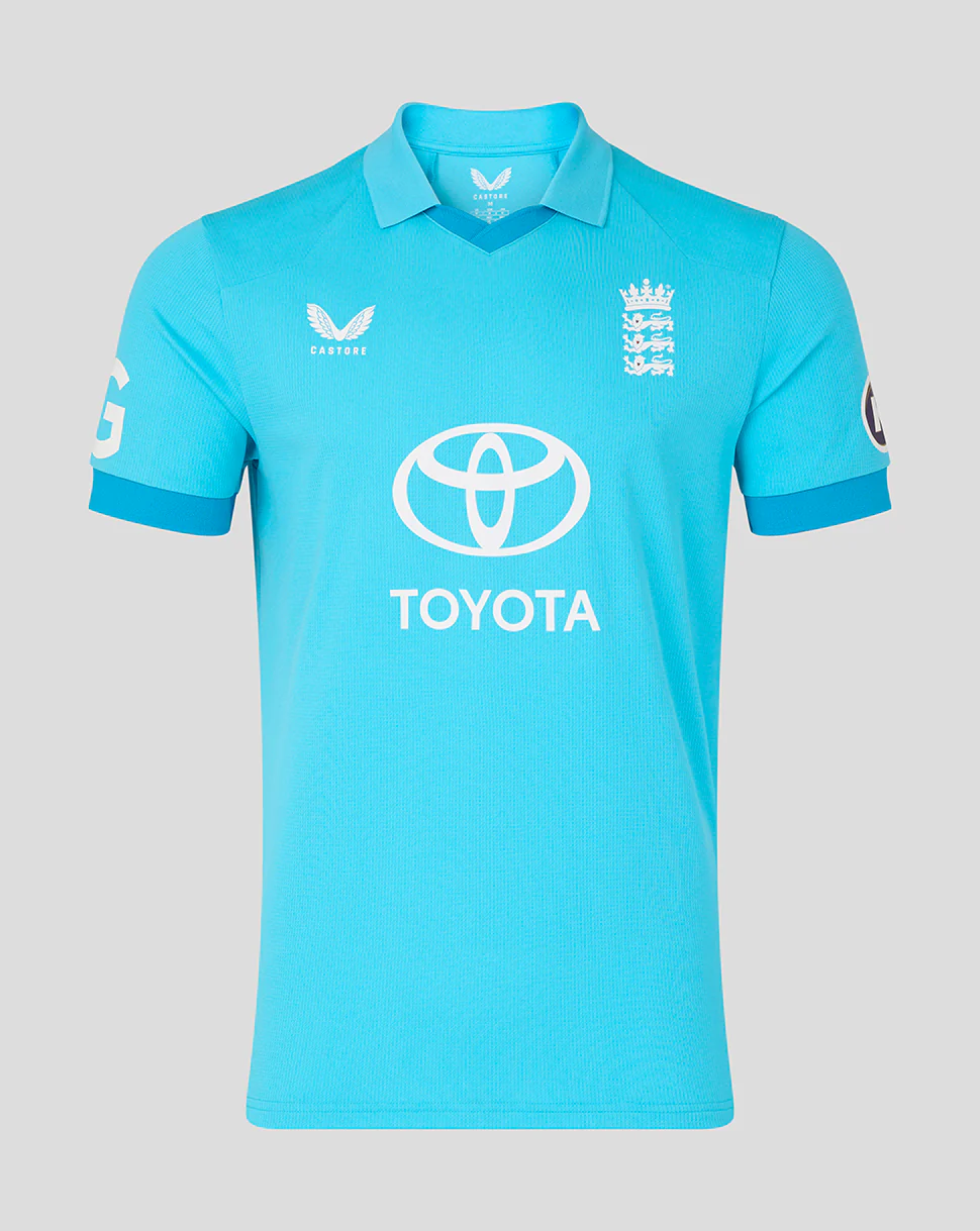 26/27 Kit Launch